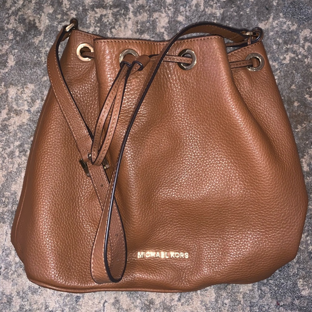 Michael Kors Bucket Bag